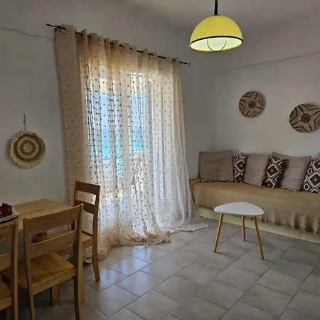 Corfu Menigos 150 גליפאדה